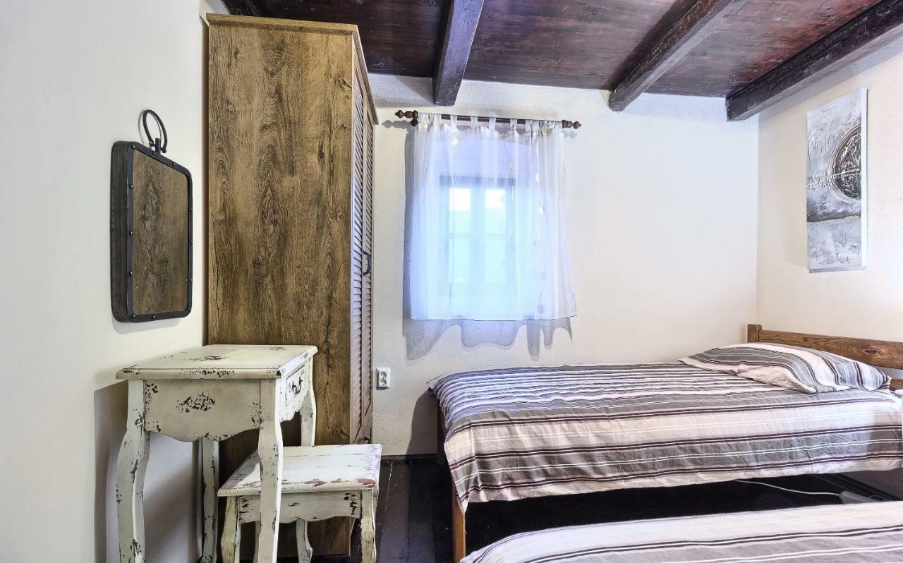 Dalmatia Stone House - Heated Pool Guest House Biorine ภายนอก รูปภาพ