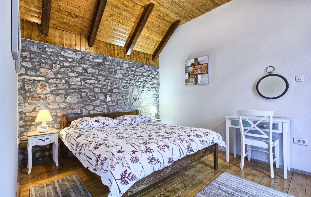 Dalmatia Stone House - Heated Pool Guest House Biorine ภายนอก รูปภาพ