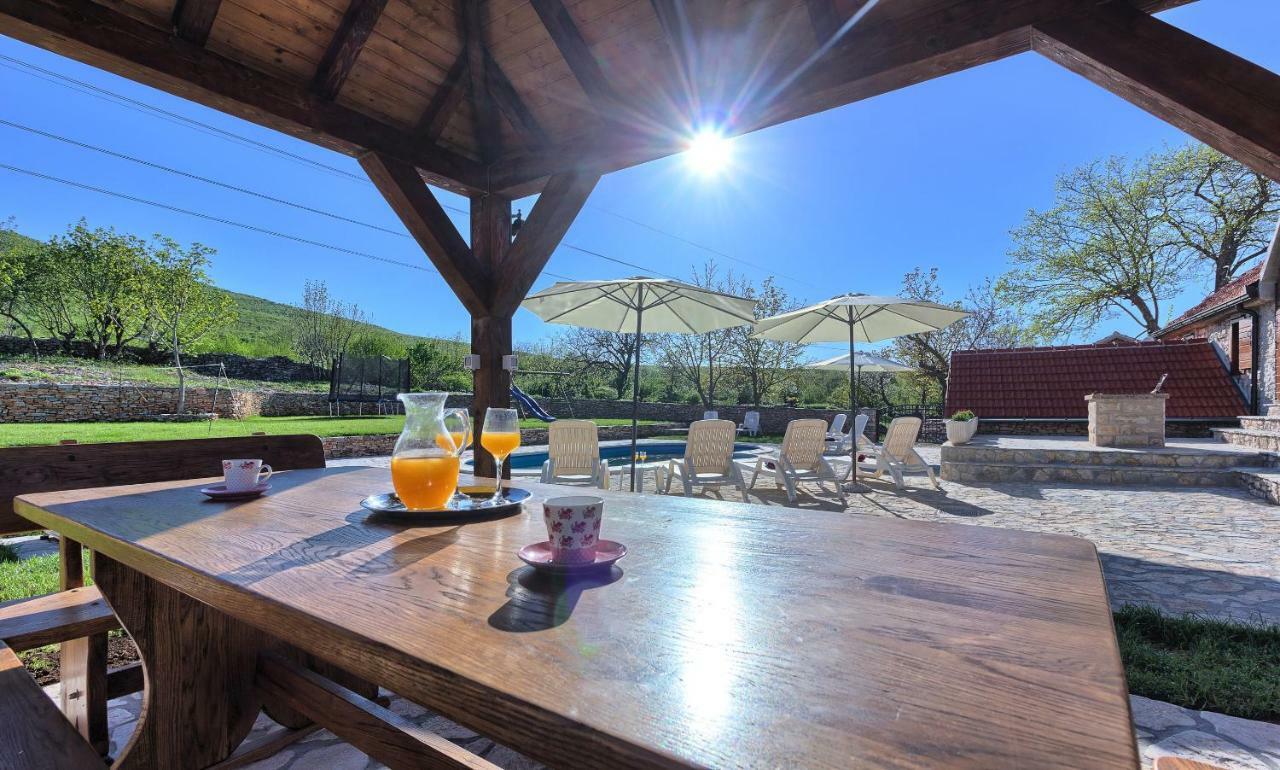 Dalmatia Stone House - Heated Pool Guest House Biorine ภายนอก รูปภาพ
