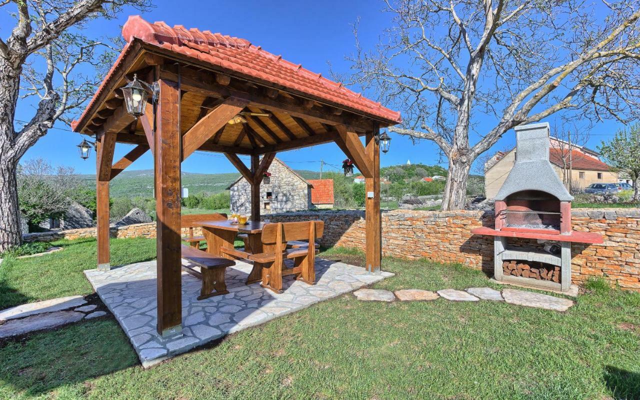 Dalmatia Stone House - Heated Pool Guest House Biorine ภายนอก รูปภาพ