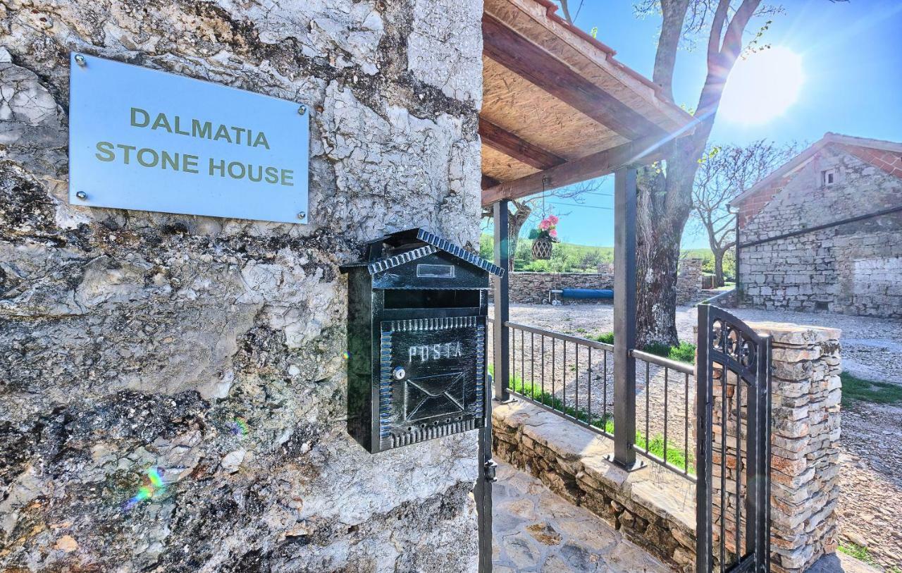 Dalmatia Stone House - Heated Pool Guest House Biorine ภายนอก รูปภาพ