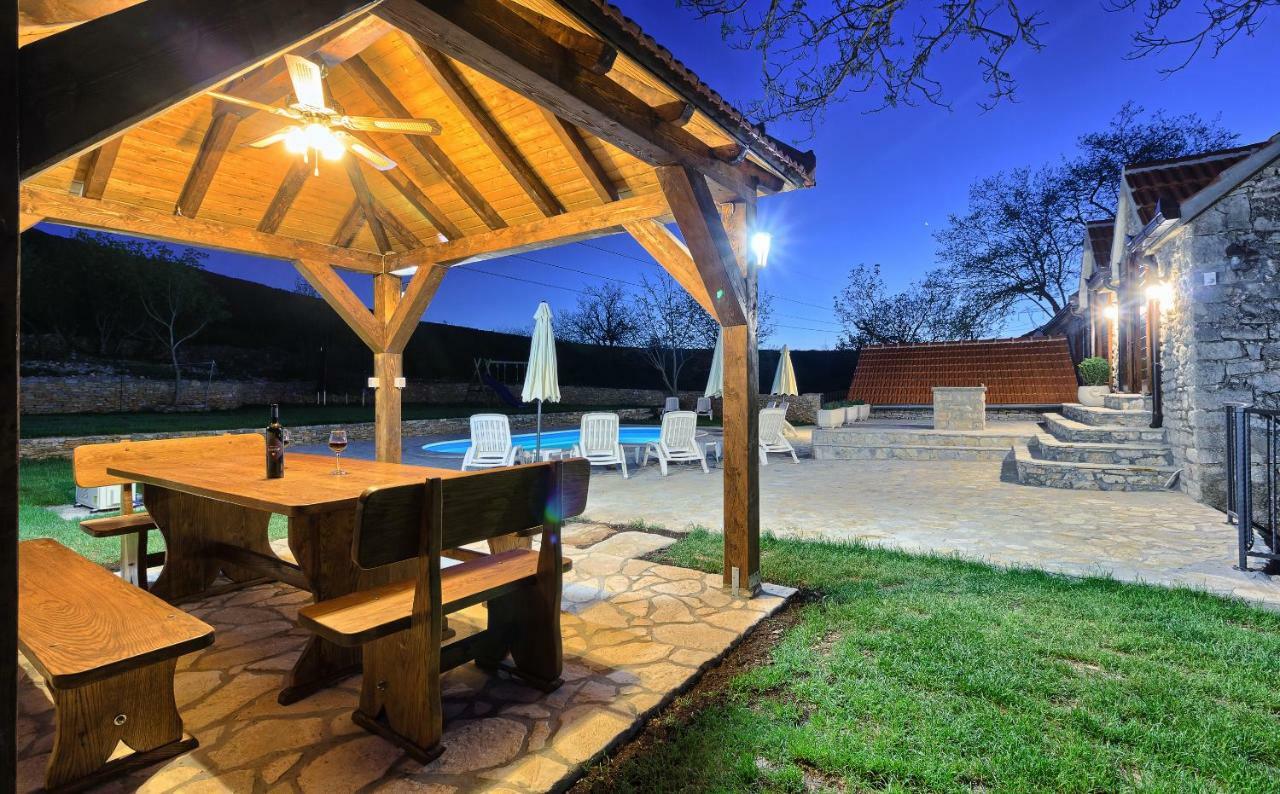 Dalmatia Stone House - Heated Pool Guest House Biorine ภายนอก รูปภาพ