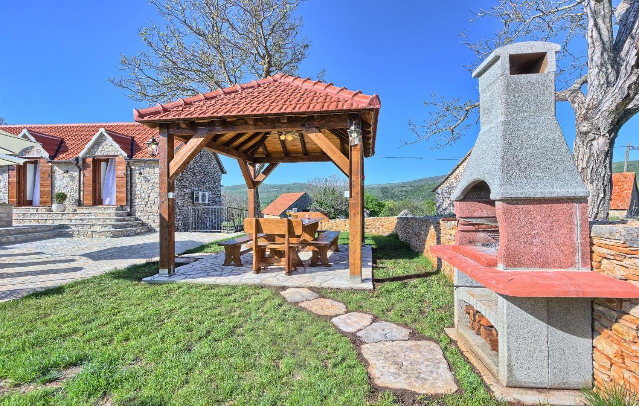 Dalmatia Stone House - Heated Pool Guest House Biorine ภายนอก รูปภาพ