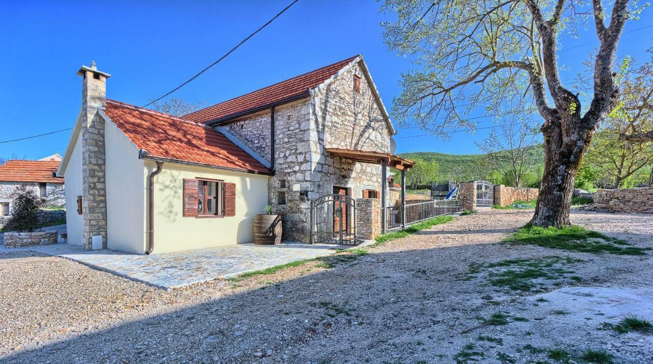 Dalmatia Stone House - Heated Pool Guest House Biorine ภายนอก รูปภาพ