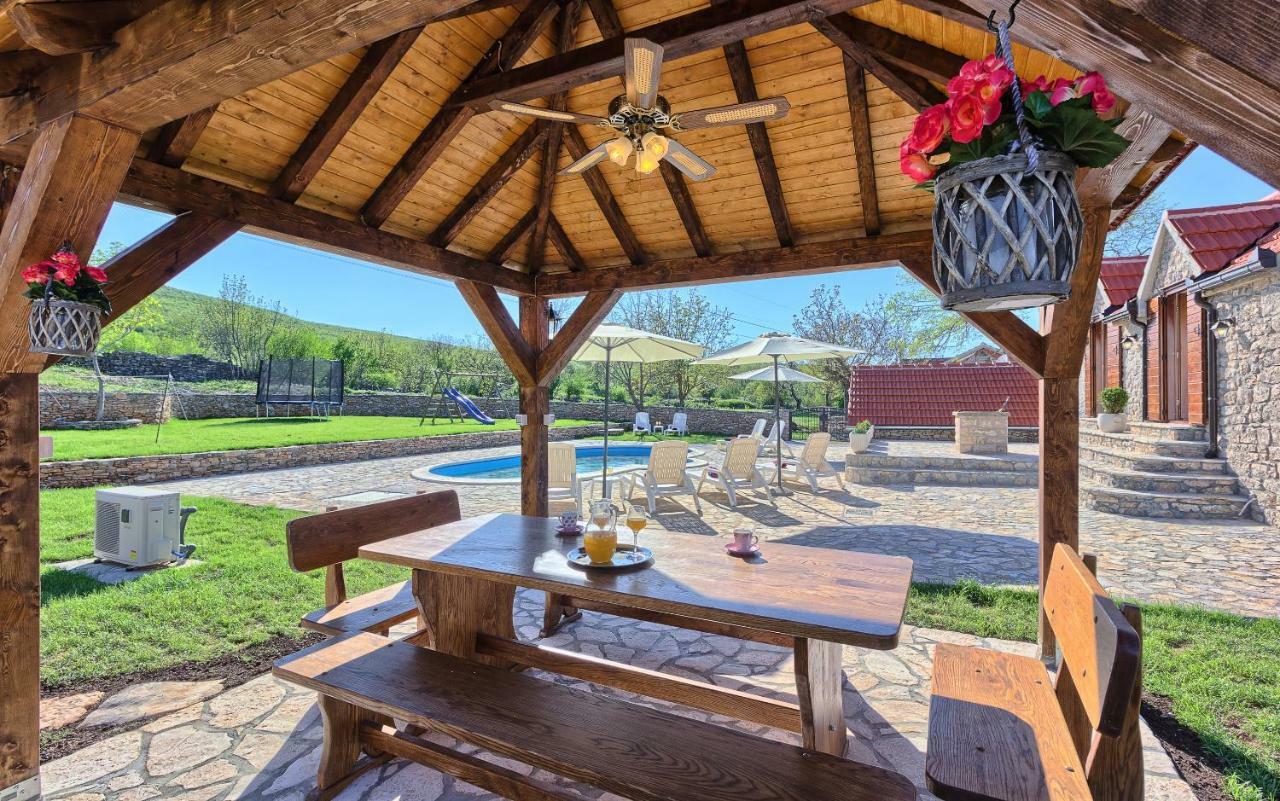 Dalmatia Stone House - Heated Pool Guest House Biorine ภายนอก รูปภาพ